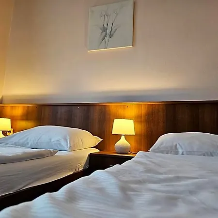 Trim Hotel
