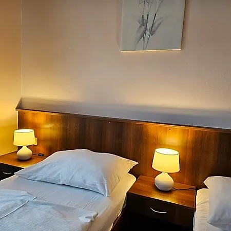 Hotel Trim 2*